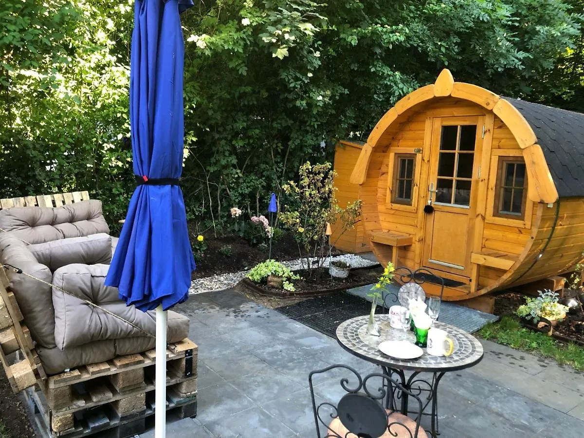 Ferienwohnung Holz-Wohnfass in München-Nymphenburg