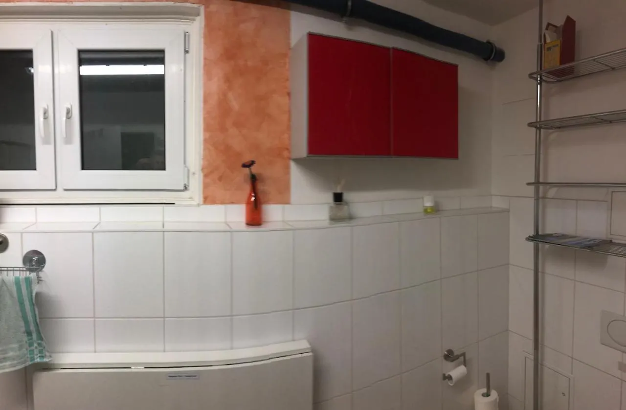 Ferienwohnung Holz-Wohnfass in München-Nymphenburg