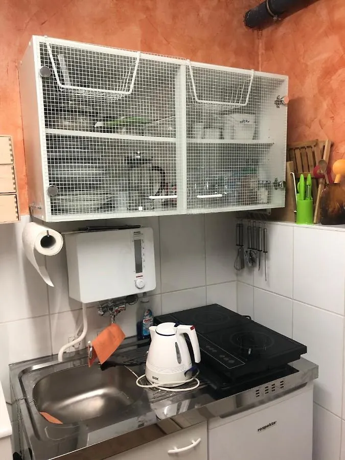 Ferienwohnung Holz-Wohnfass in München-Nymphenburg Apartment